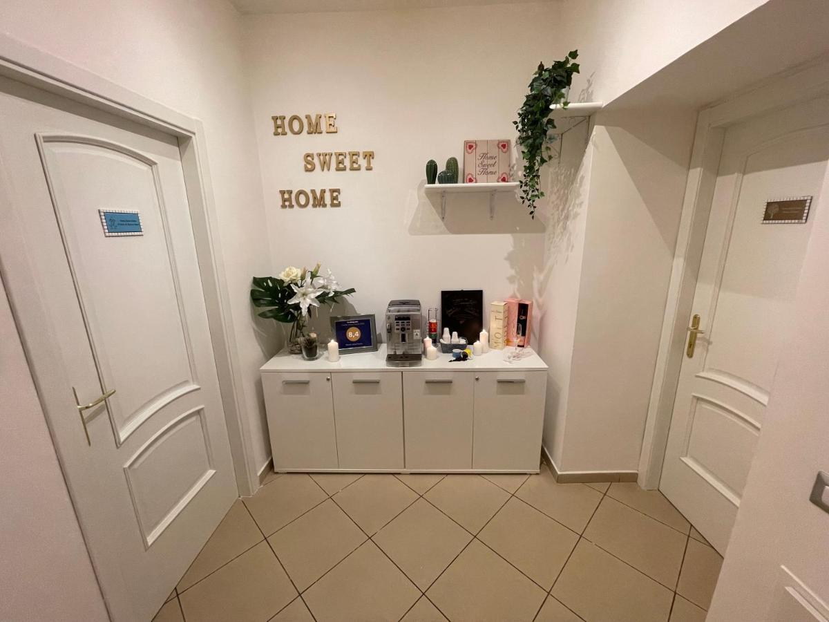 Home Sweet Home Inizio Di Spacca Napoli Bagian luar foto