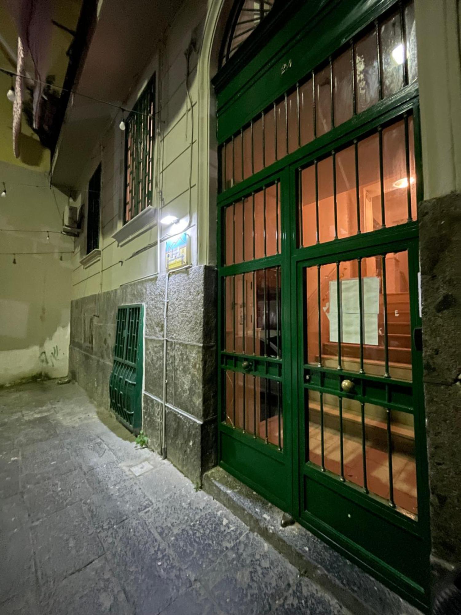 Home Sweet Home Inizio Di Spacca Napoli Bagian luar foto